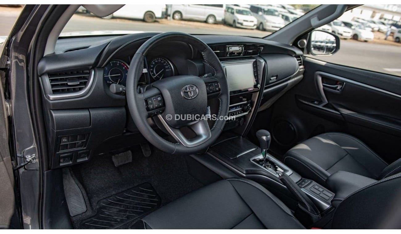 تويوتا فورتونر Toyota Fortuner 2.8L Diesel Full Option 4x4 2024