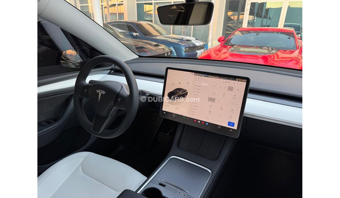 Tesla Model Y Tesla model y long reng 2023 GCC under warranty