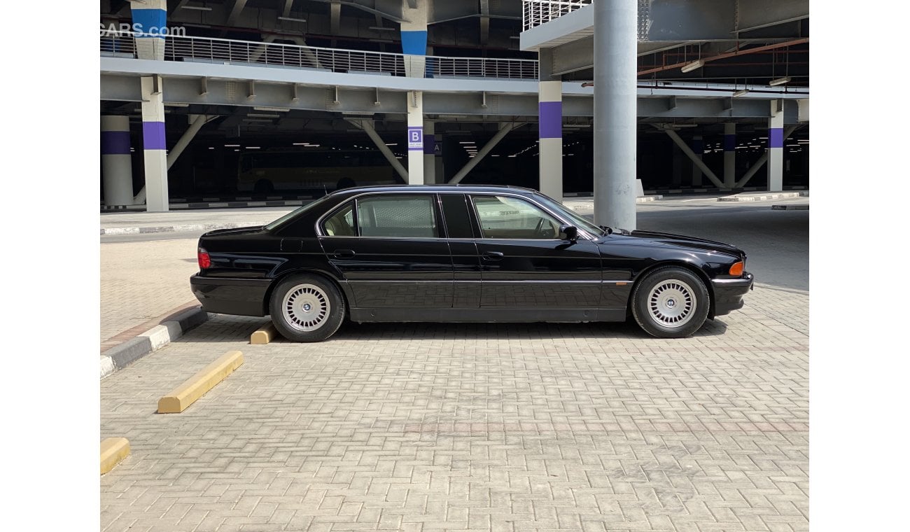 BMW 750Li BMW E38 L7 V12