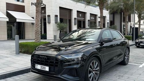 Audi SQ8 2023 - GCC - 20,000KM - Under Warranty and service - Black inside Red - Registration is free