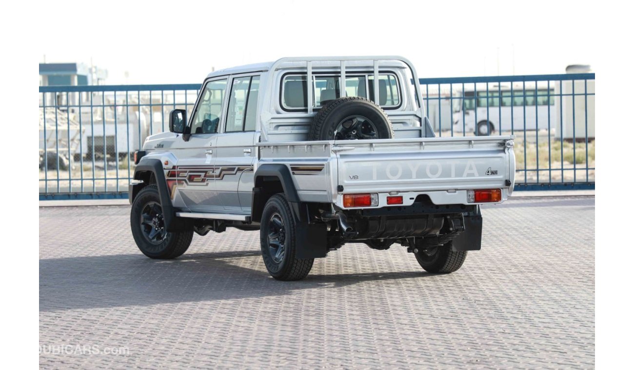 Toyota Land Cruiser Pick Up 2024 Toyota LC79 4X4 Double Cab 4.5 V8 - Silver Metallic inside Beige | Export Only