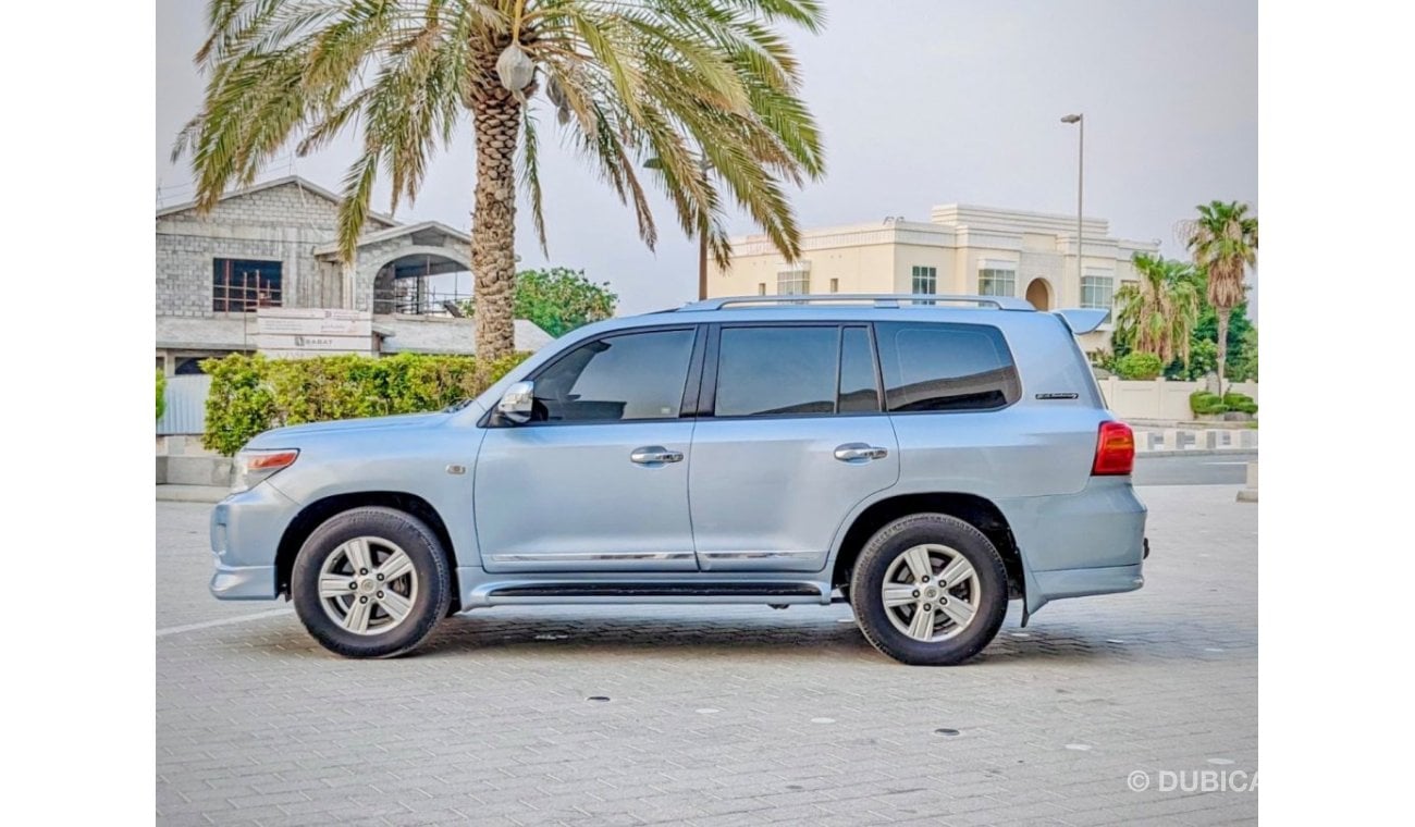 Toyota Land Cruiser 2011 V6 Full Options GCC Top Of The Range