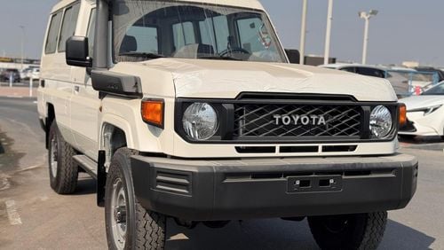 Toyota Land Cruiser Hard Top 78 4.0L PETROL V6 MANUAL TRANSMISSION ( ONLY FOR RE-EXPORT )