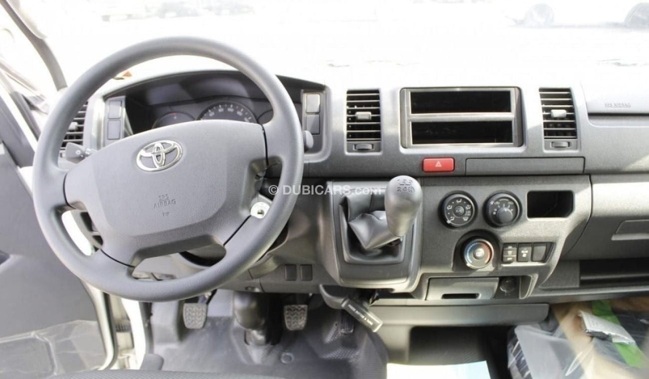 تويوتا هاياس TOYOTA HIACE 2.5L DIESEL STD ROOF 2024 EXPORT PRICE 96000 AED