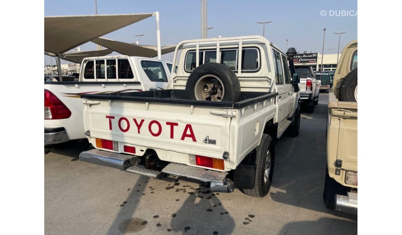 Toyota Land Cruiser Pick Up