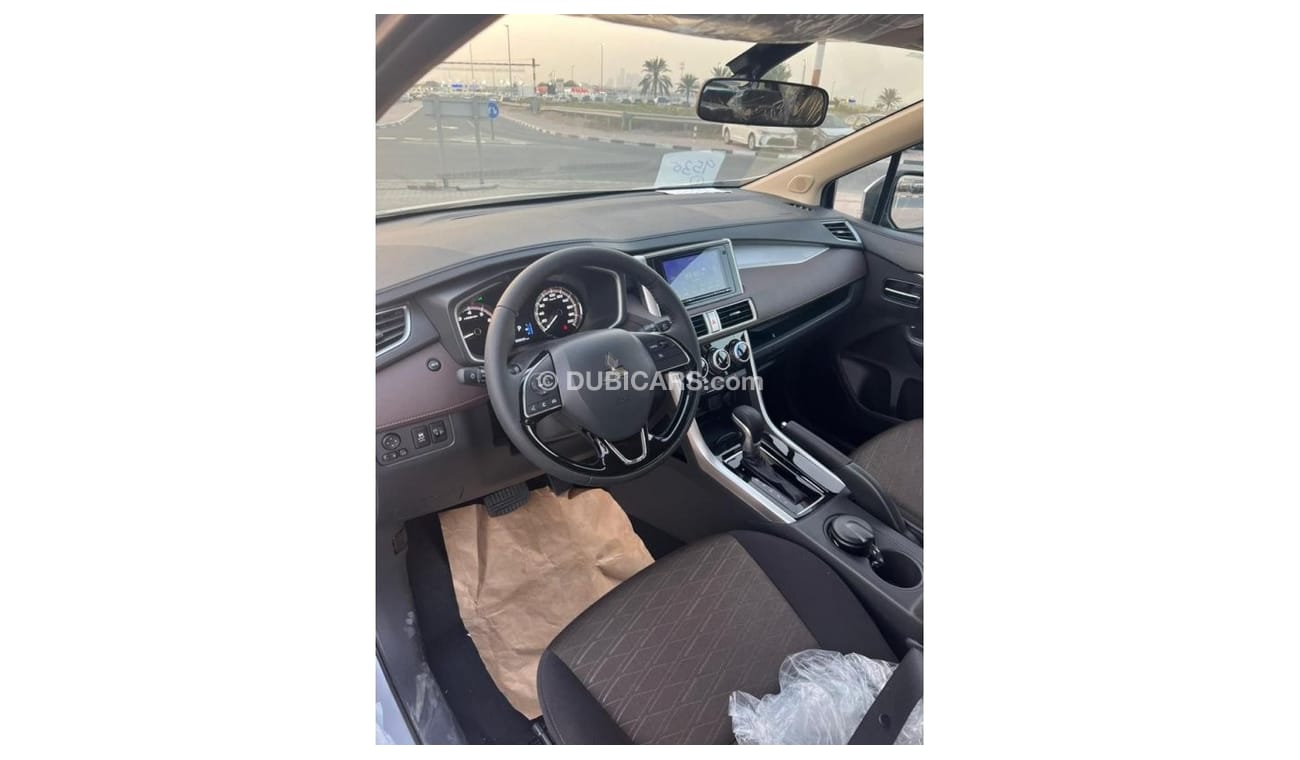 Mitsubishi Xpander XPANDER CROSSE