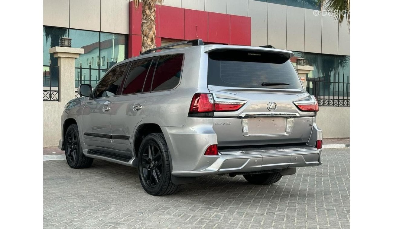 Lexus LX570 لكزس LX 570 s خليجي 2010 محول 2020