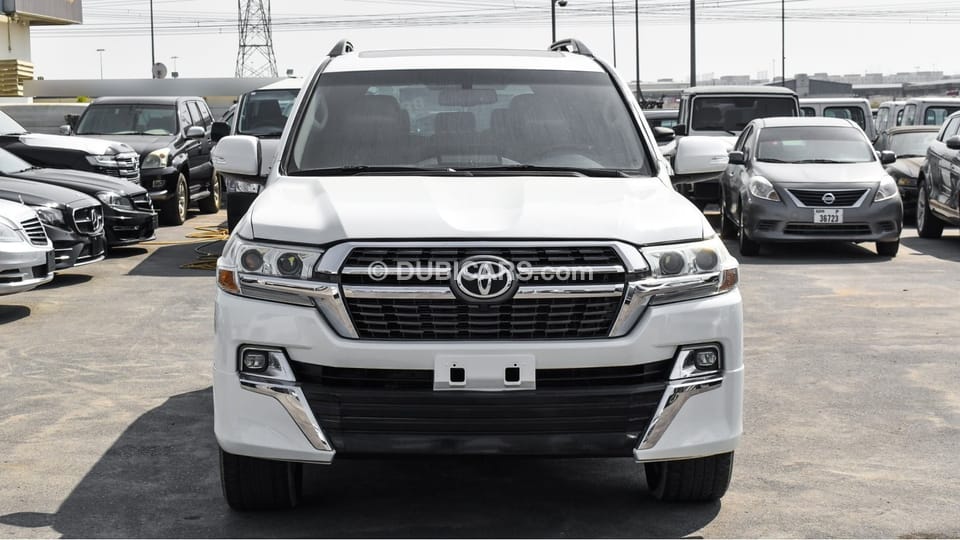 Used Toyota Land Cruiser GXR6 2017 for sale in Dubai - 672409