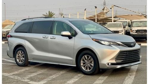 Toyota Sienna 2021 Toyota Sienna XLE Edition Full Option - Hybrid Fuel - 2.5L V4 - 7 Seater Family Van - 33,400 Mi