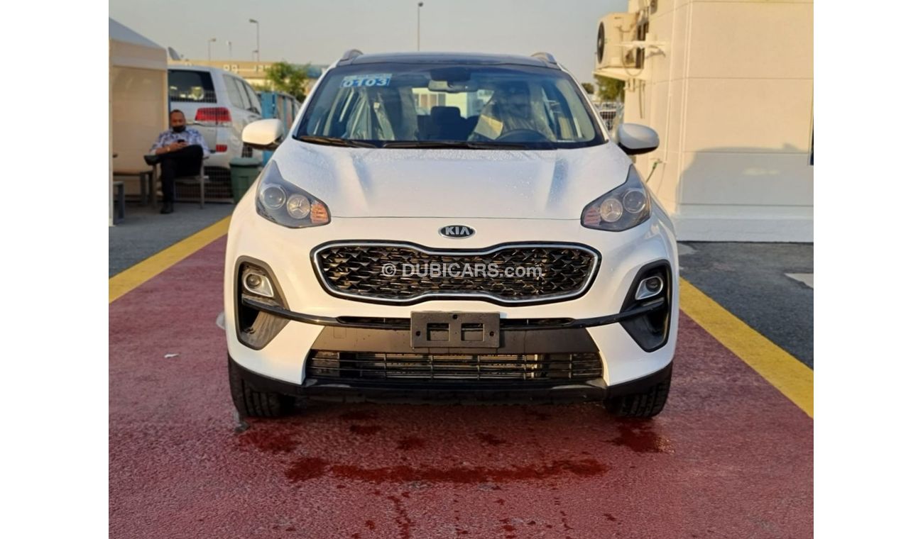 Kia Sportage KIA Sportage 1.6L خليجي with Panaomic Roof , Rear view camera, Apple Car Play , Color White Model 20