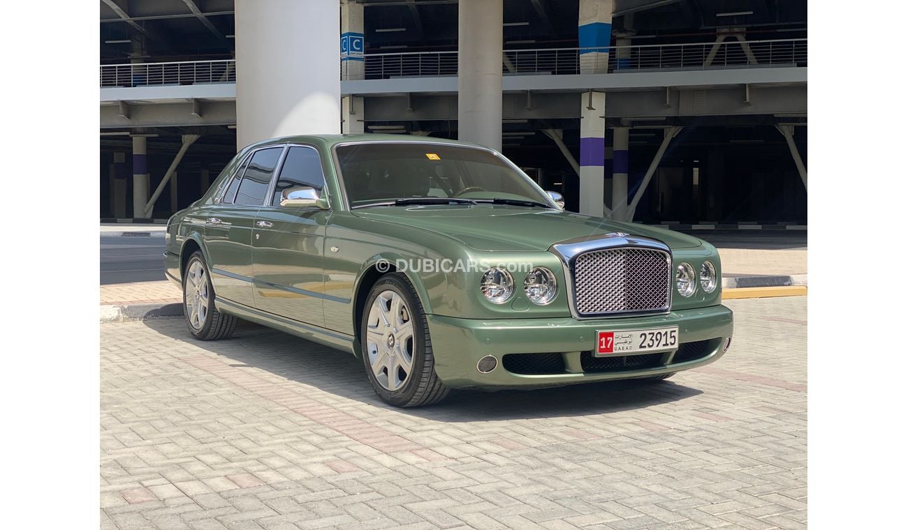 Bentley Arnage Mulliner Spec with only 11.000 km unique colour combo