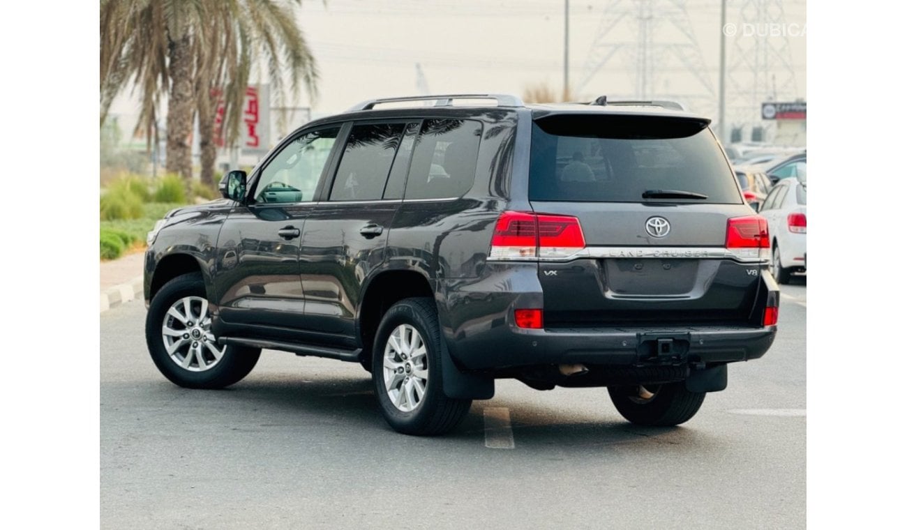 تويوتا لاند كروزر Toyota Land Cruiser 2018 Vx v8 diesel