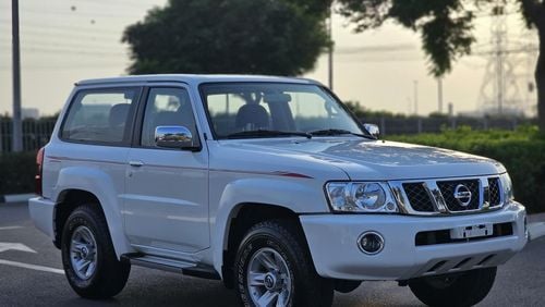 نيسان باترول سفاري GL 4.8L M/T (7 Seater)