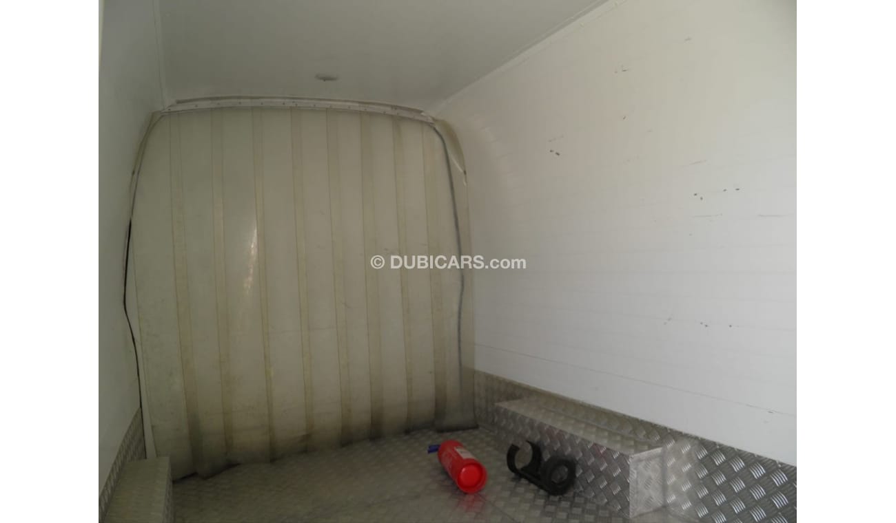 Nissan Urvan 2014 chiller high roof  Ref#463