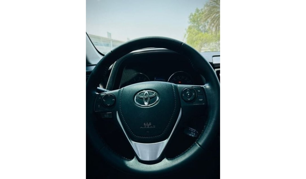 Toyota RAV4 AED 1,120 PM | TOYOTA RAV-4 | 2.5L | VX | 2017 | GCC | 0% DP |