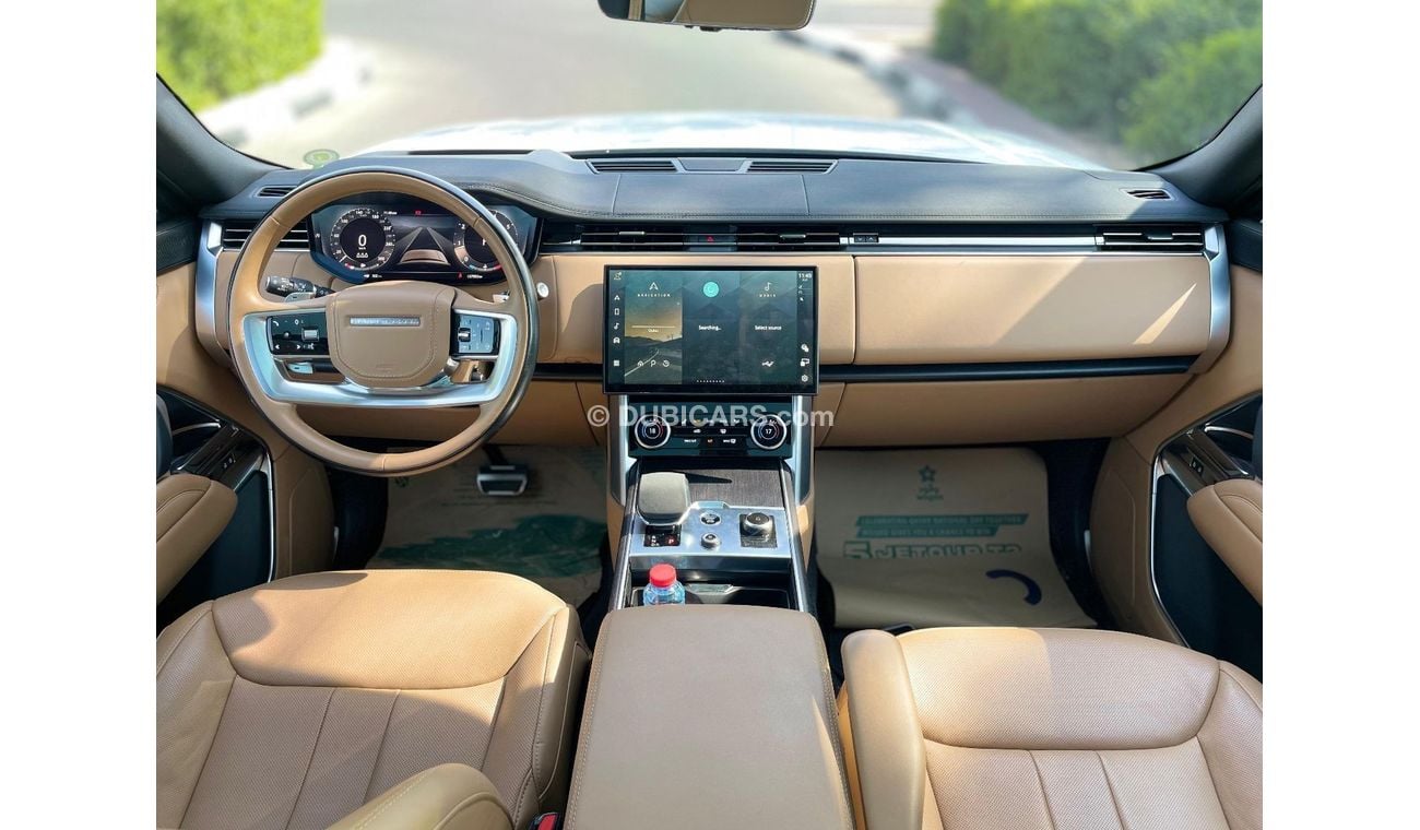 لاند روفر رينج روفر LWB HSE P530 4.4L 2023 RANGE ROVER VOGUE HSE V8 P530 GCC GREAT CONDITION