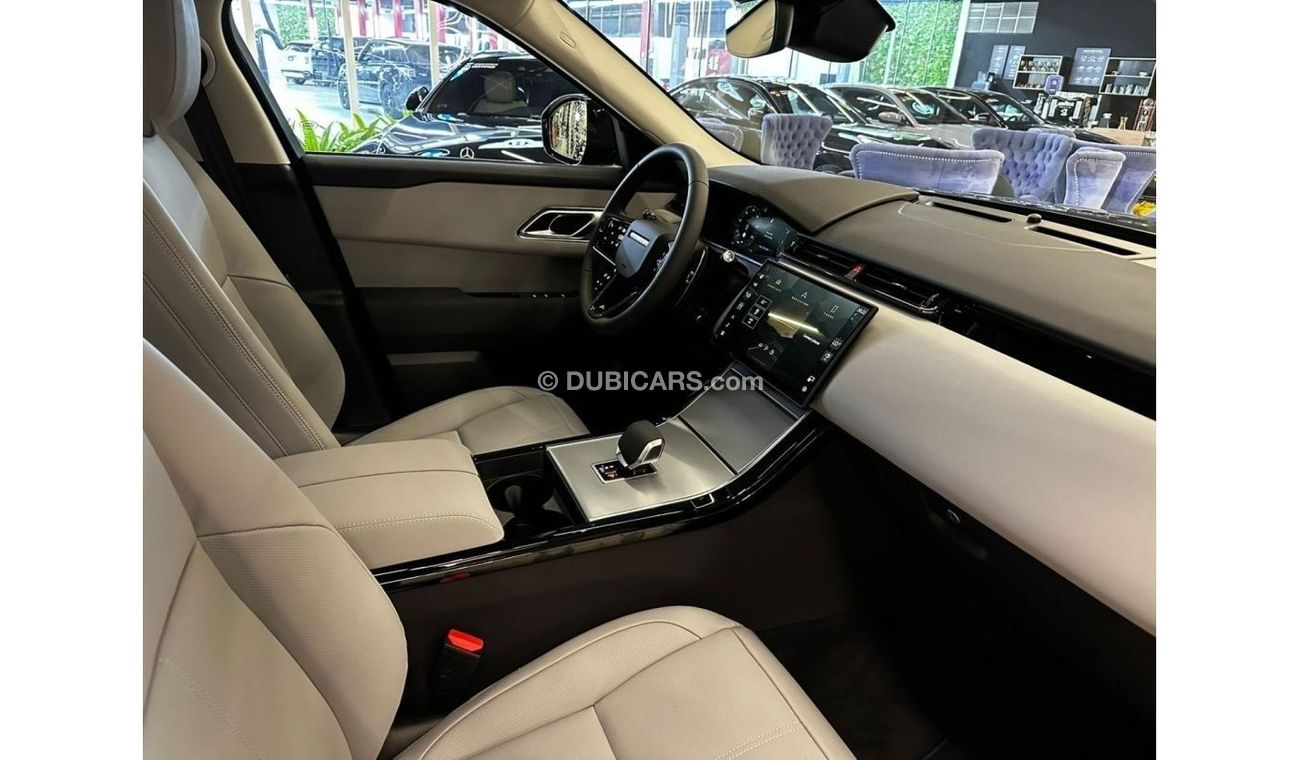 لاند روفر رينج روفر فيلار 2025 Range Rover Velar P250 DYNAMIC SE((5 YEARS WARRANTY AND SERVICE COTRACT))