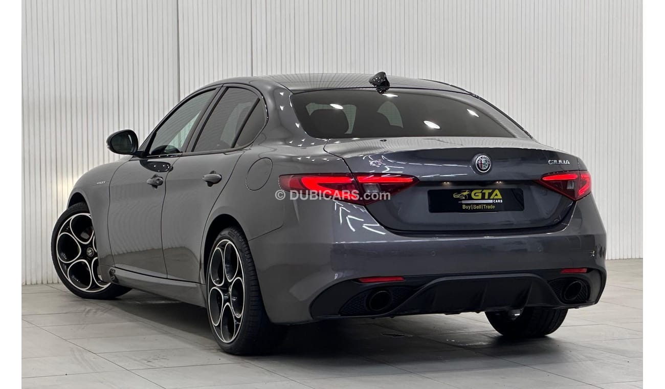 ألفا روميو جوليا 2023 Alfa Romeo Giulia Q2 Veloce, 2027 Alfa Romeo Warranty + Service Pack, Low Kms, GCC