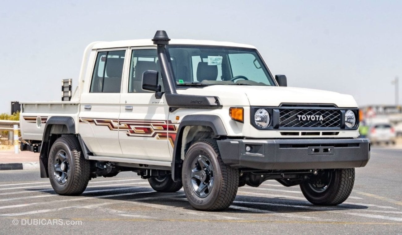 Toyota Land Cruiser Pick Up 2024 TOYOTA LC79 DC 4.5L Diesel 4X4 MT - GCC