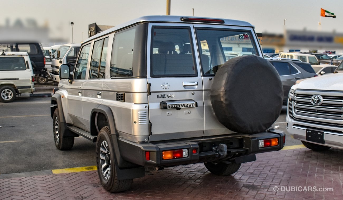 Toyota Land Cruiser Hard Top 4.0L V6  A/T