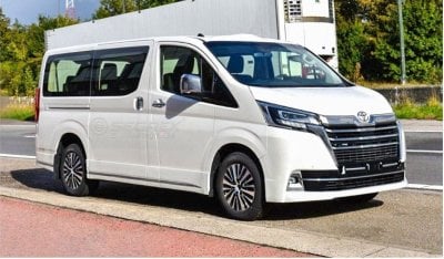 تويوتا هاياس فان سقف عالي VX 9 Seater 2.8L Diesel 6 A/T From Belgium