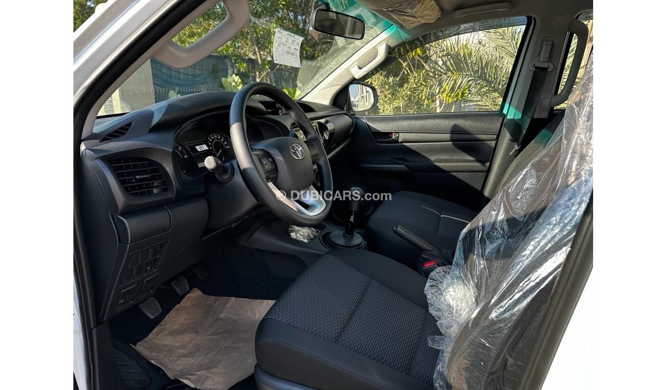 تويوتا هيلوكس 2024 Toyota Hilux Power Window 6-Seater 2.4L 4-Cyl Diesel M/T 4x4 Only For Export