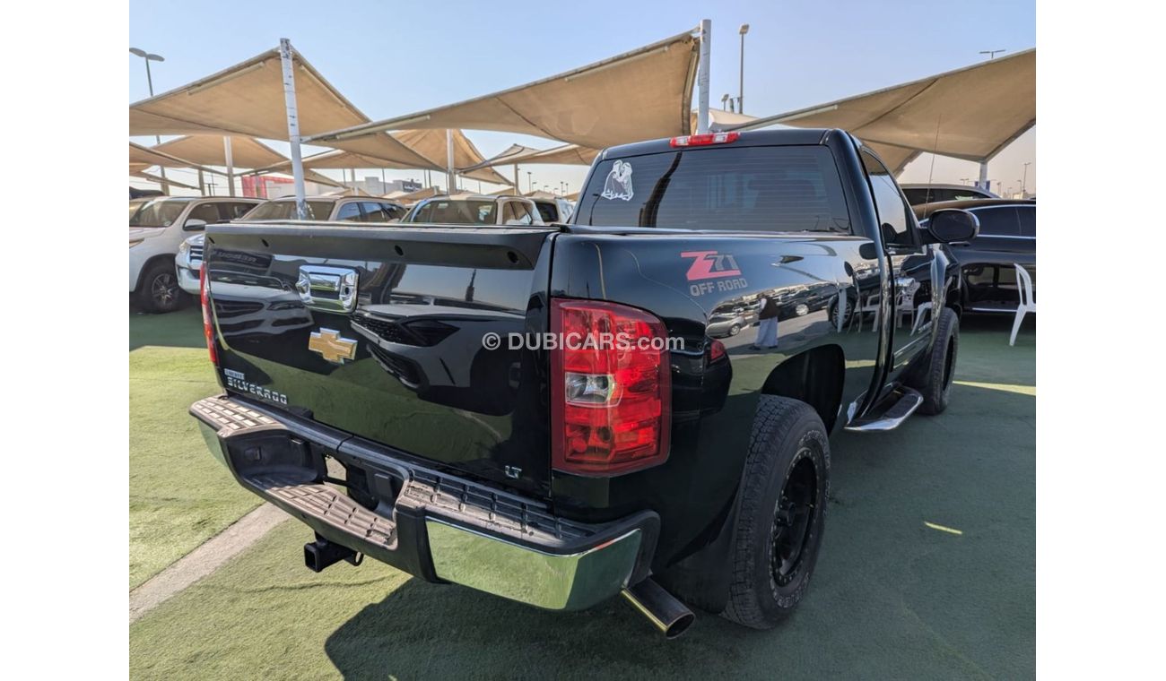 شيفروليه سيلفارادو Chevrolet Silverado 2013 GCC V8 engine 4.8 clean car no any work required just buy and drive availab