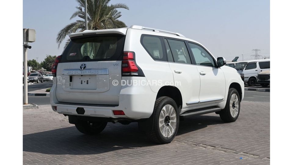 New Toyota Prado PRADO VX 4.0L PETROL 2023 2023 for sale in Dubai - 672857