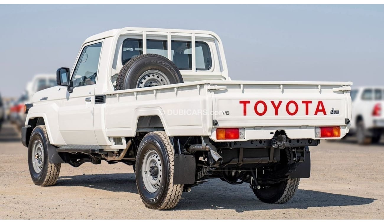 Toyota Land Cruiser Pick Up Toyota Land Cruiser Pick-up LC 79 SC 4.2L Diesel  MT MY2024