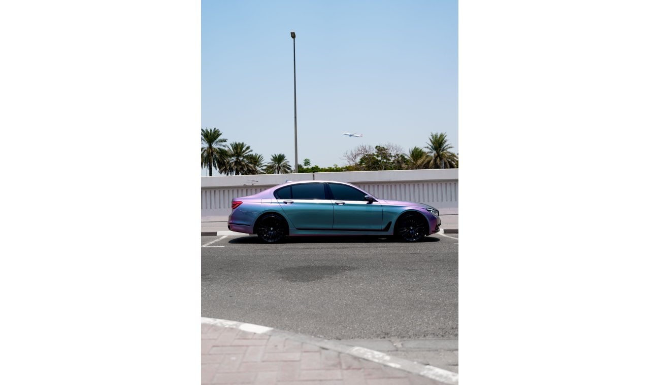 بي أم دبليو 750Li