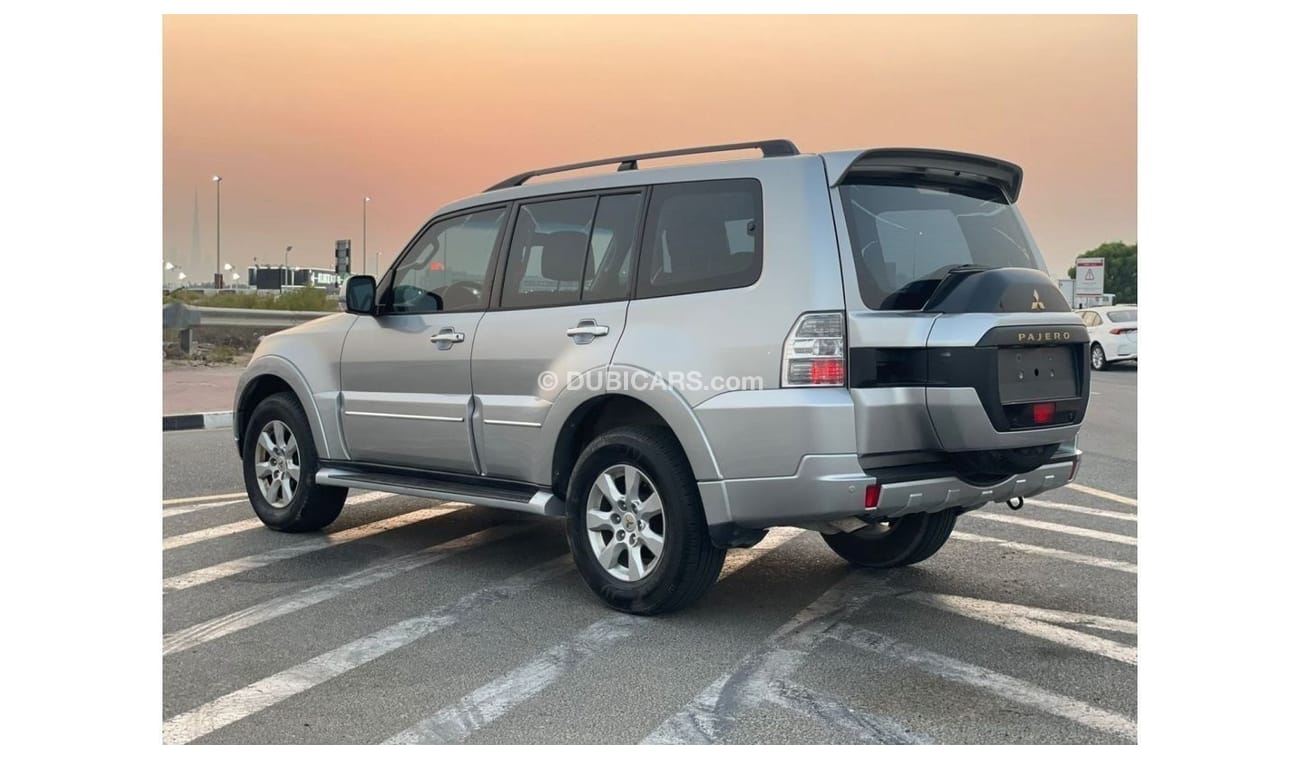 Mitsubishi Pajero 2022 Mitsubishi Pajero GLS 3.0L MidOption+ 7 Seater - 4x4 AWD - Rear CAM - Original Paint - 47,000 K