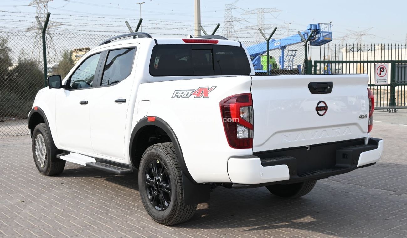 Nissan Navara NISSAN NAVARA 2.5 DIESEL DC PRO- 4X 4X4 AT 2025 MY