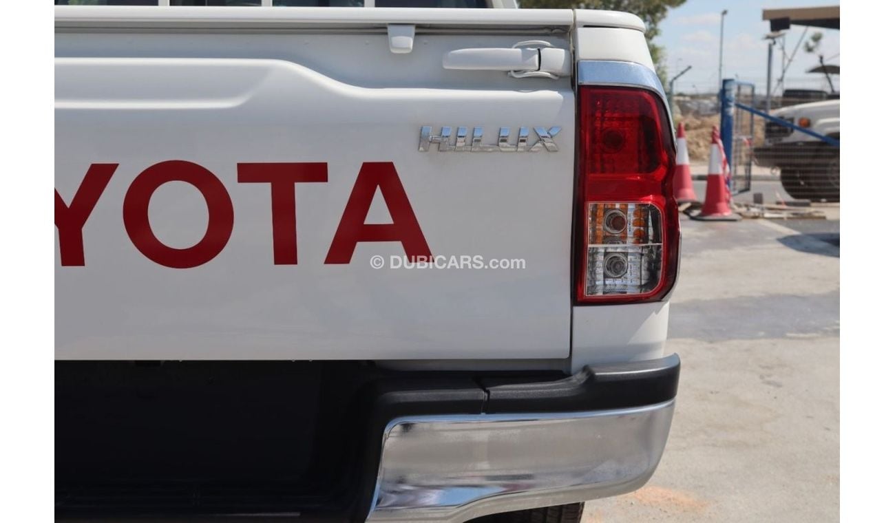 تويوتا هيلوكس 2024 TOYOTA HILUX 2.0 PETROL 4X2 M/T **EXPORT ONLY**التصدير فقط خارج الخليج**