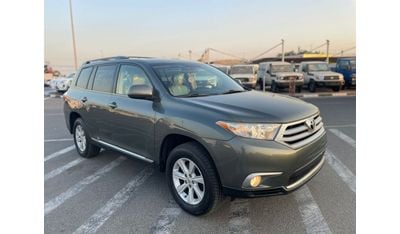 Toyota Highlander 2013 Toyota Highlander MidOption+ 3.5L V6 - AWD 4x4 - Electric Seats - 7 Seater With Rear CAM - 90,0