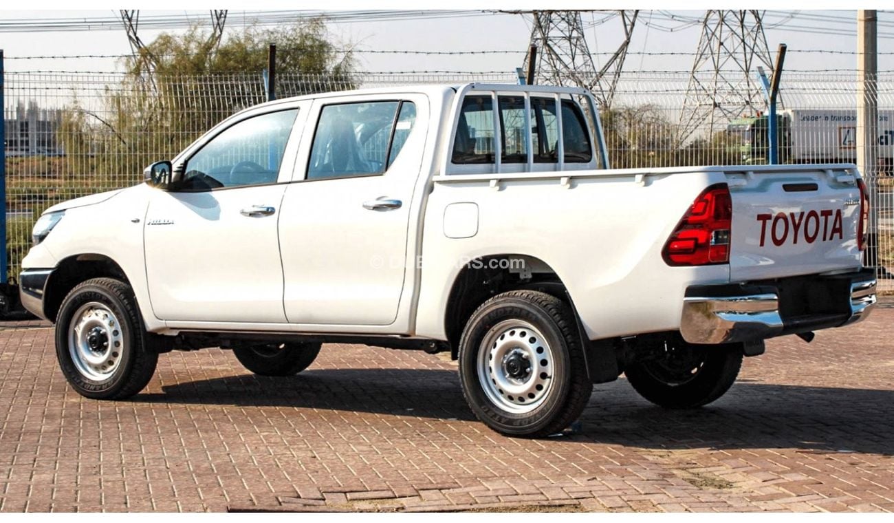 تويوتا هيلوكس TOYOTA HILUX 2.4L STD TURBO ABS 5 SEATER MT