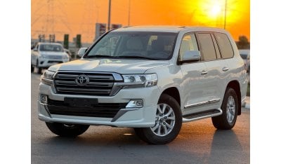 تويوتا لاند كروزر Toyota Landcruiser LHD Full option V8