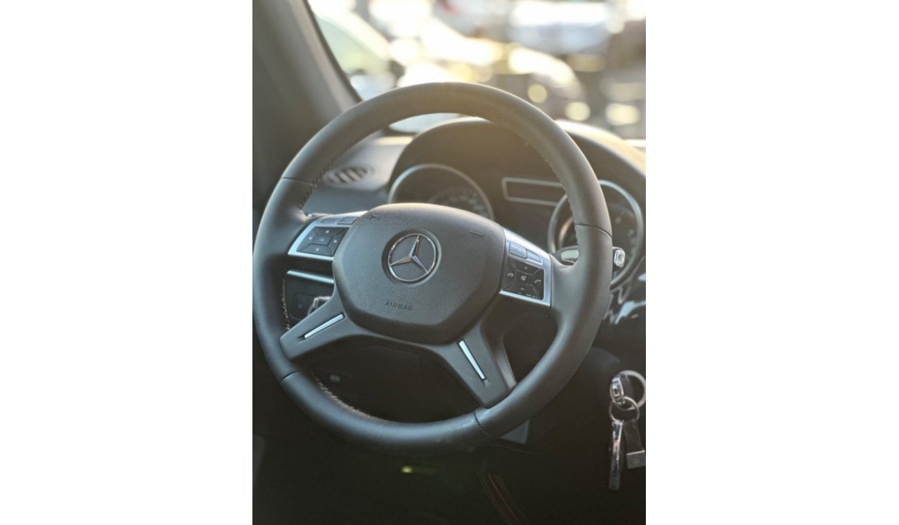 Mercedes-Benz ML 350 AMG MODEL 2013 GCC CAR PERFECT CONDITION INSIDE AND OUTSIDE FULL OPTION PANORAMIC ROOF