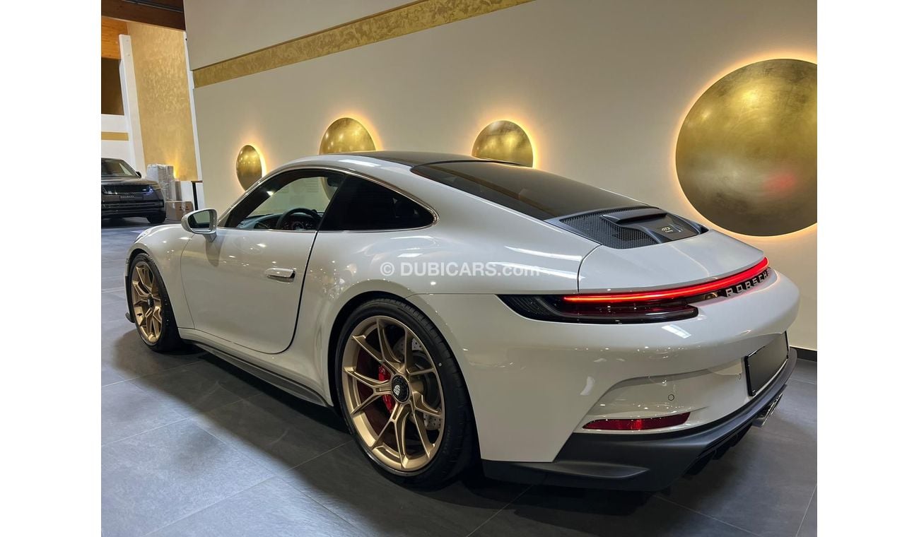 Porsche 911 Touring, Fully Loaded Carbon