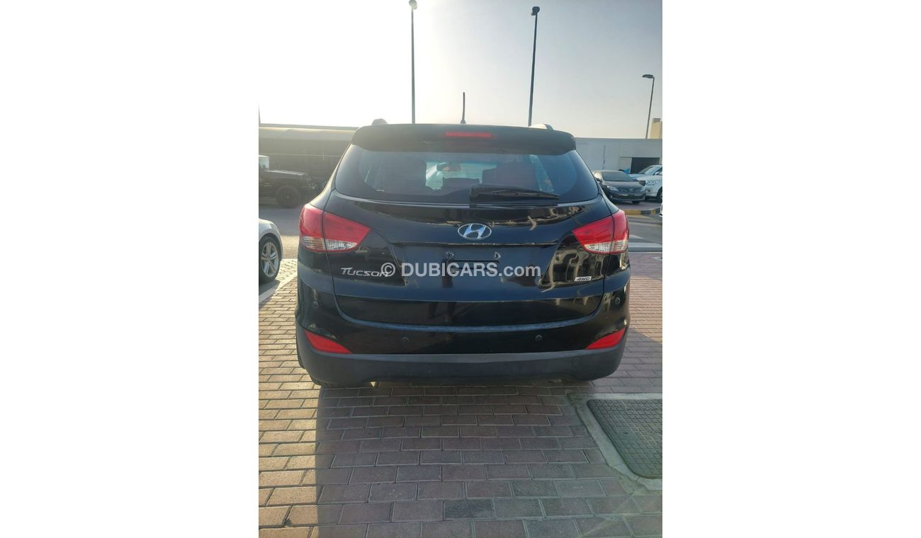 Hyundai Tucson 2.0L PETROL 4WD AUTOMATIC TRANSMISSION