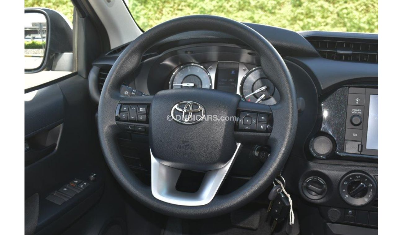 Toyota Hilux DLX 2.4L DIESEL AUTOMATIC