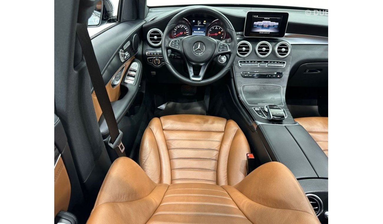 مرسيدس بنز GLC 250 2018 Mercedes Benz GLC250 Coupe AMG, Warranty, Full service History, Low Kms, GCC