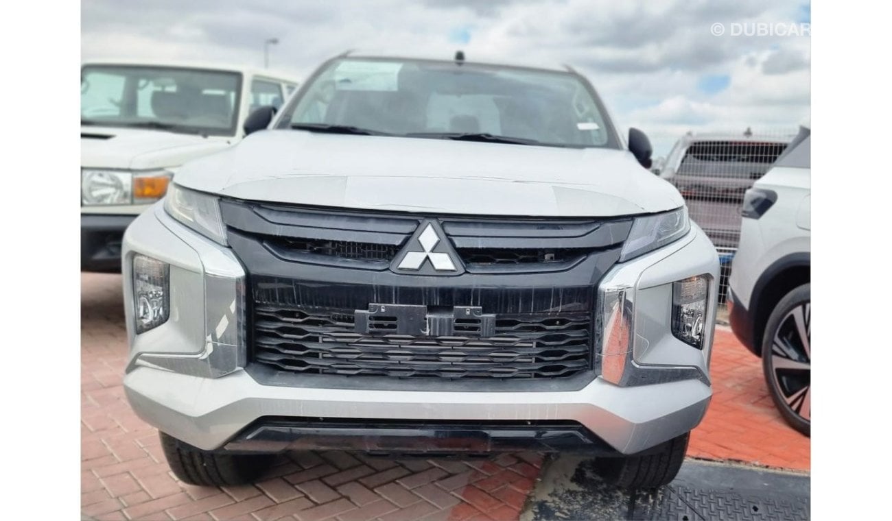 ميتسوبيشي L200 MITSUBISHI L200 SPORTERO 2.4L DIESEL AUTOMATIC