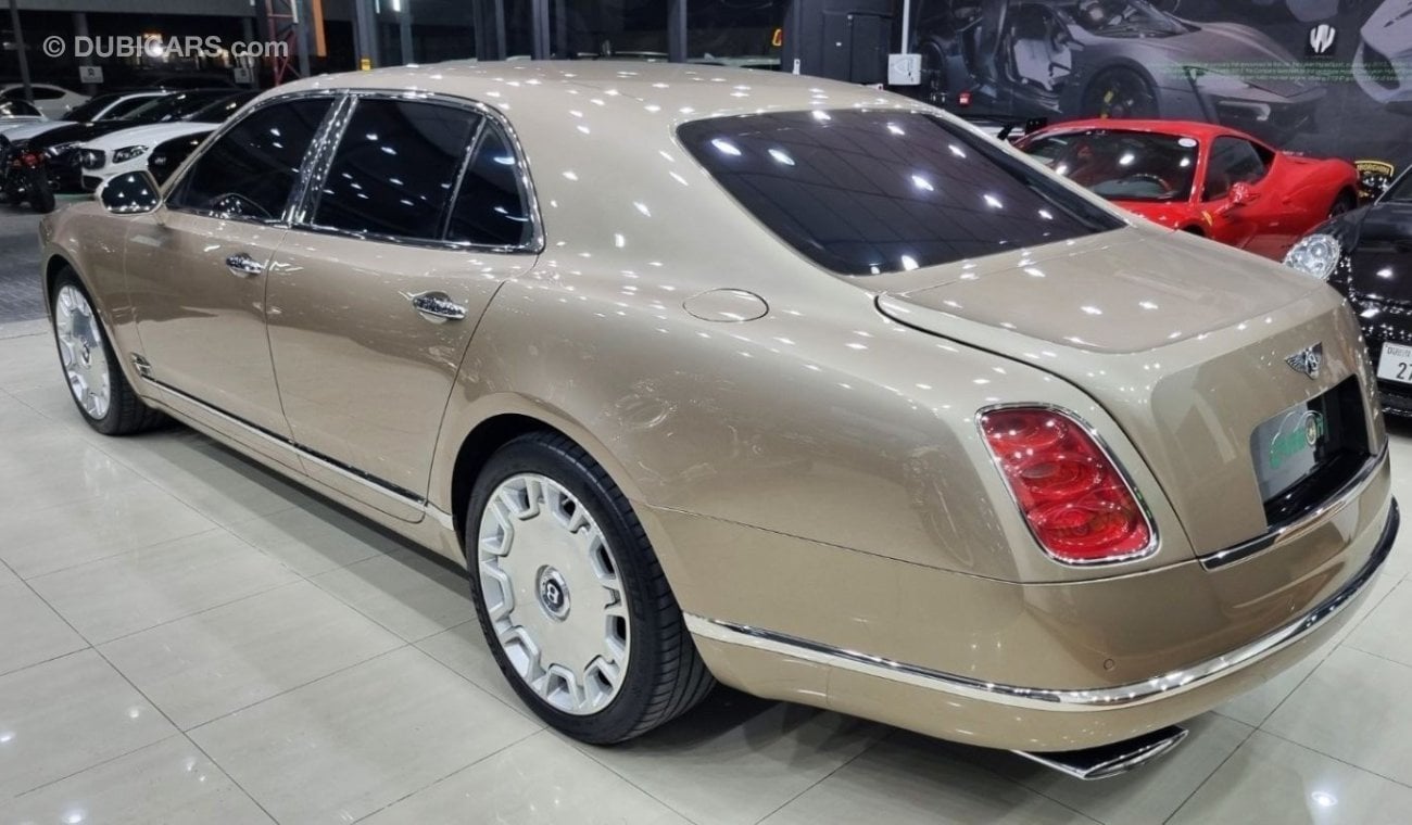 بنتلي مولسان BENTLEY MULSANNE V8 6.8L 2011 IN BEAUTIFUL CONDITION FOR 200K AED