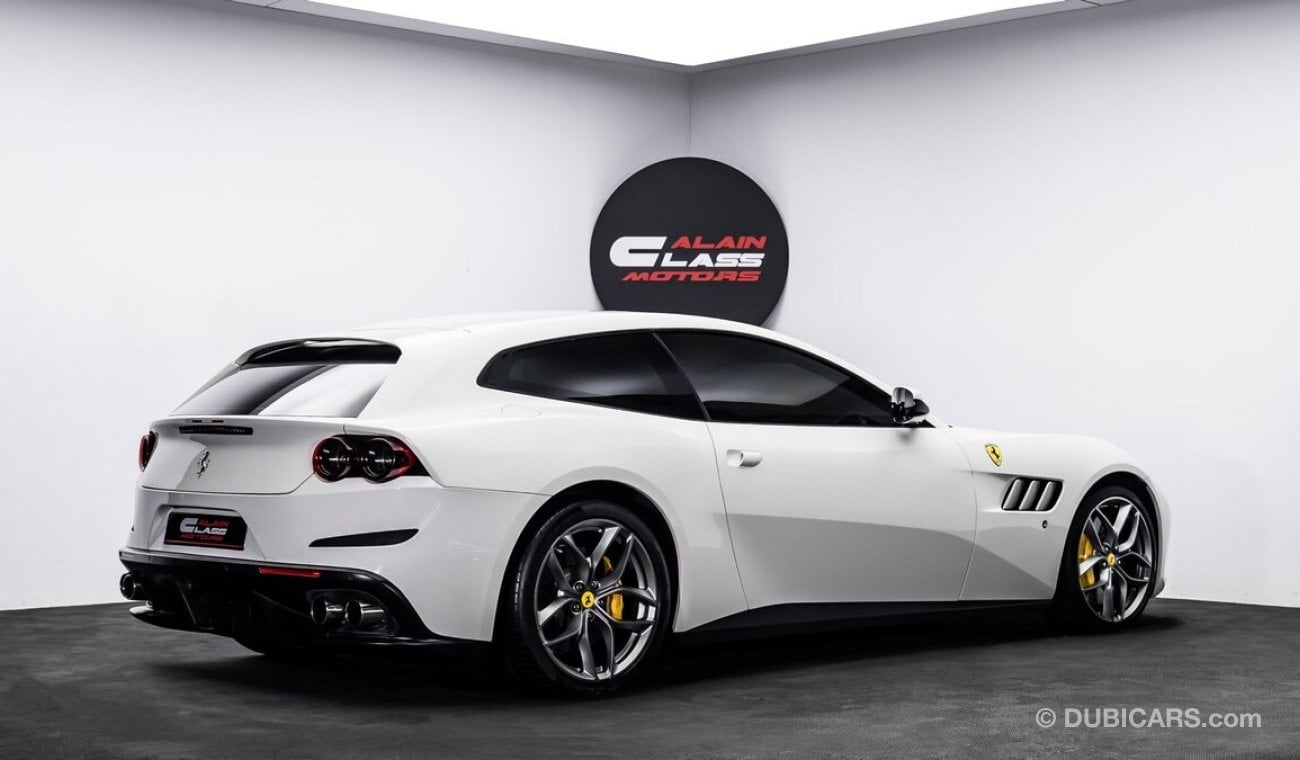 Ferrari GTC4Lusso T 2018 - GCC - Under Warranty and Service Contract