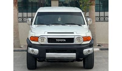 Toyota FJ Cruiser فل مواصفات خليجيه