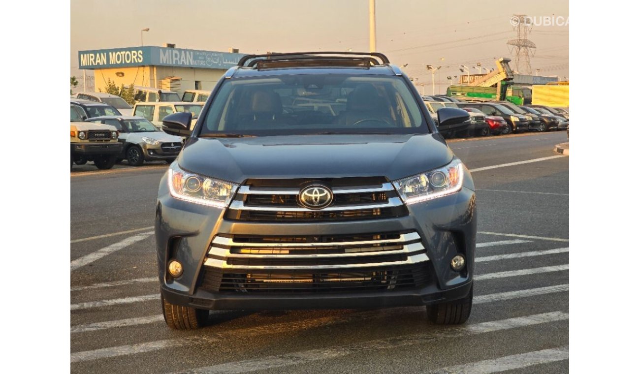 Toyota Highlander Limited Paranomic Roof , 360 camera and 4x4