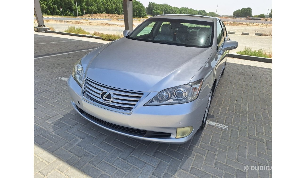 Lexus ES350 Lexus Es 350 full option USA good condition no accident