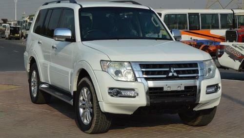 Mitsubishi Pajero Full option clean car leather seats power seats