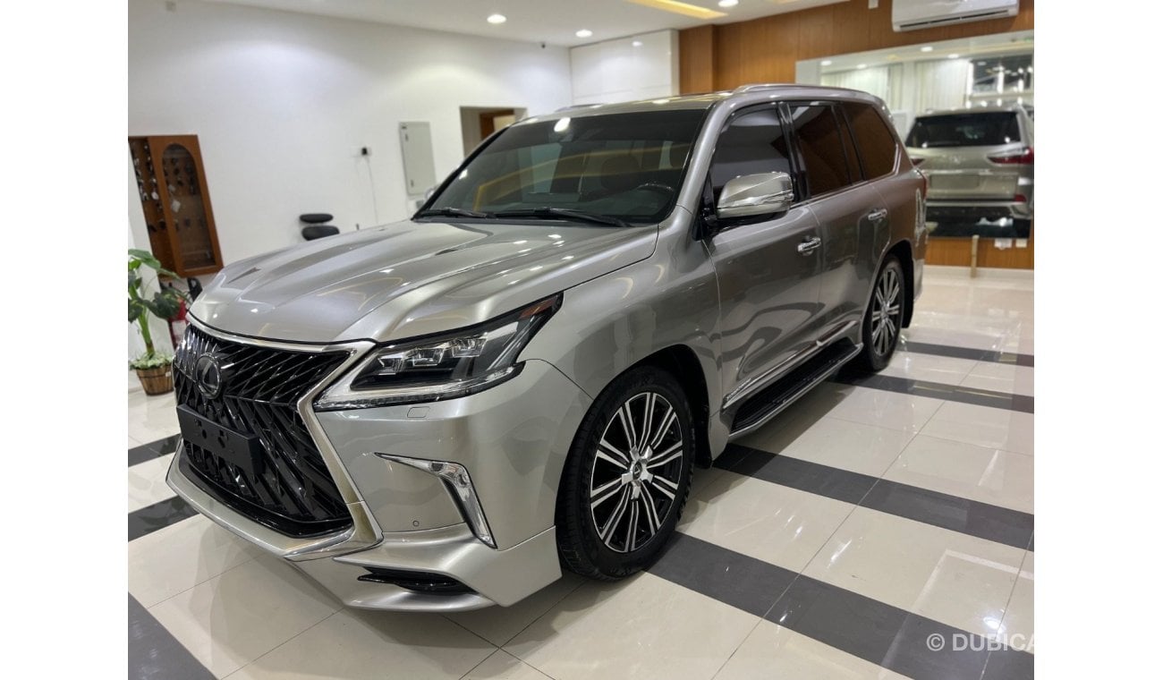 Lexus LX570 Signature