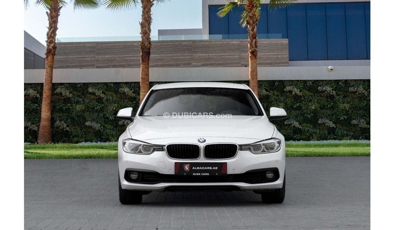 بي أم دبليو 318i Std 318i | 1,244 P.M  | 0% Downpayment | Well Maintained!